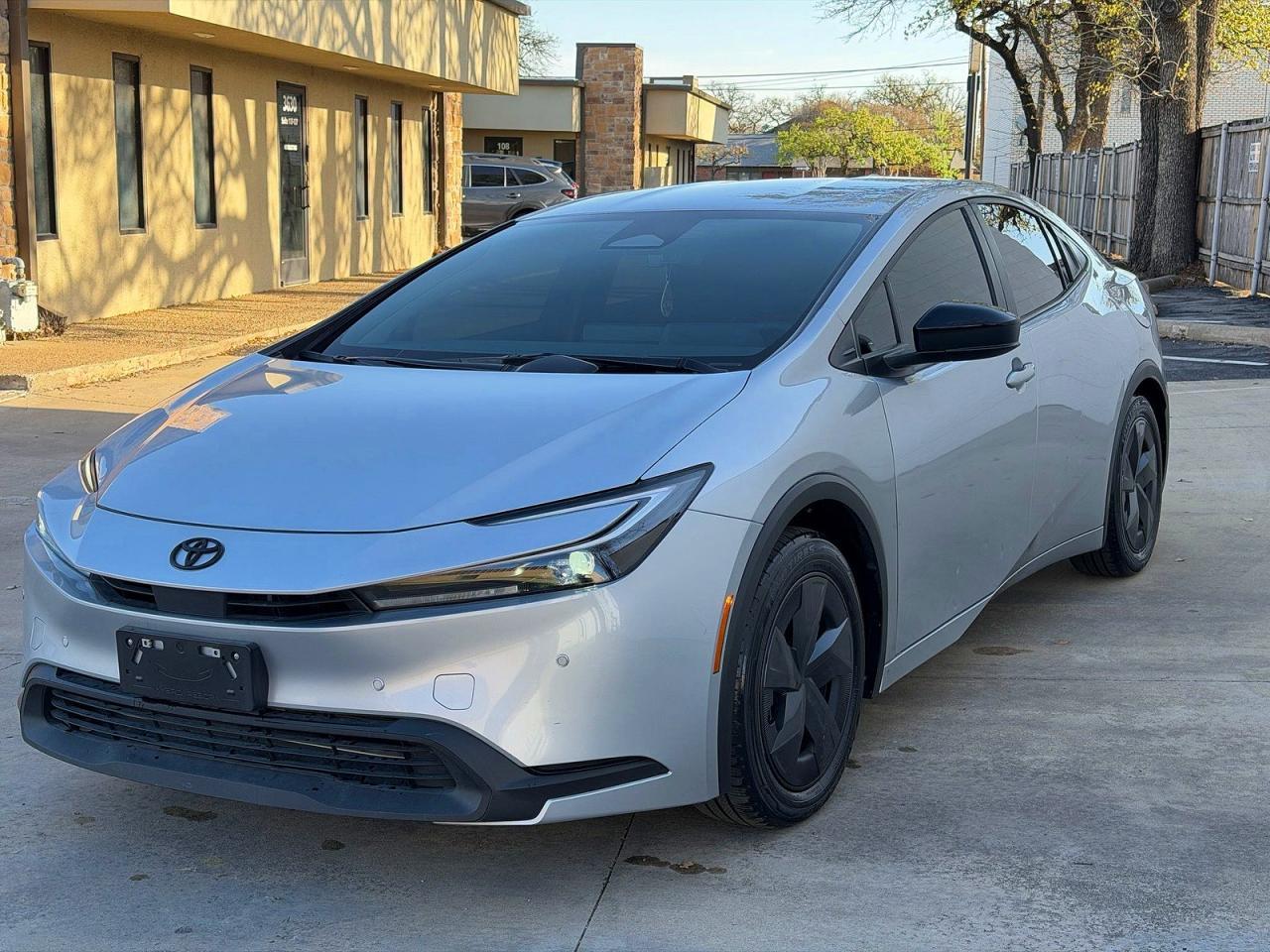 2024 Toyota Prius Le - Image 2