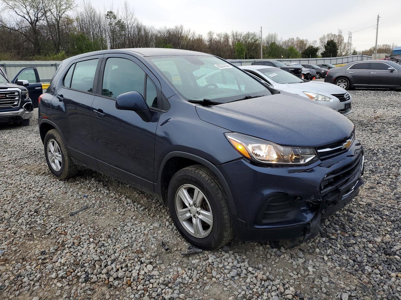 2018 Chevrolet Trax Ls - Image 4