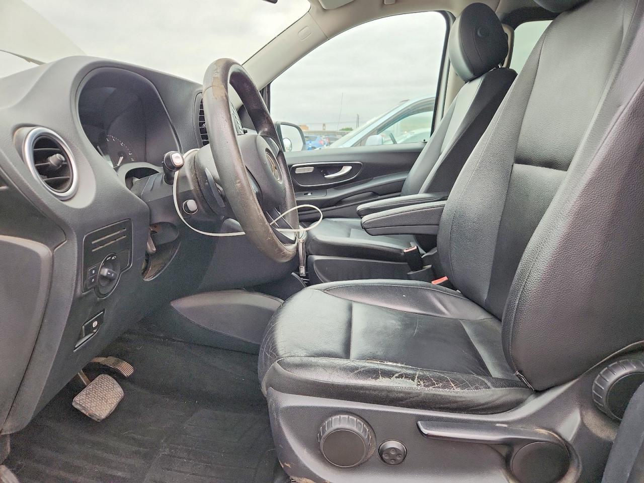 2016 Mercedes-Benz Metris - Фото 7