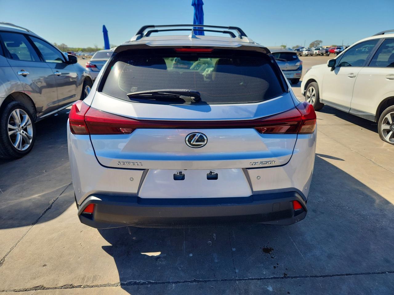 2024 Lexus Ux 250H Premium - Image 6