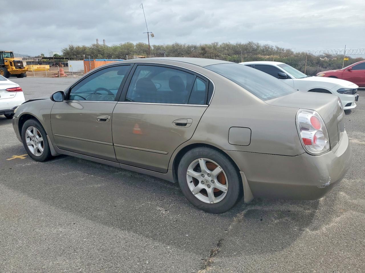 2005 Nissan Altima 2.5 - Фото 2