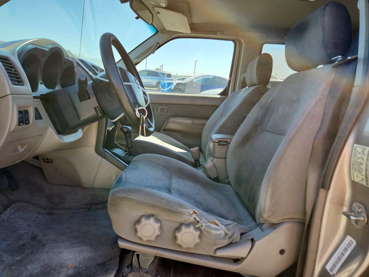 2004 Nissan Frontier Xe-V6 - Image 7