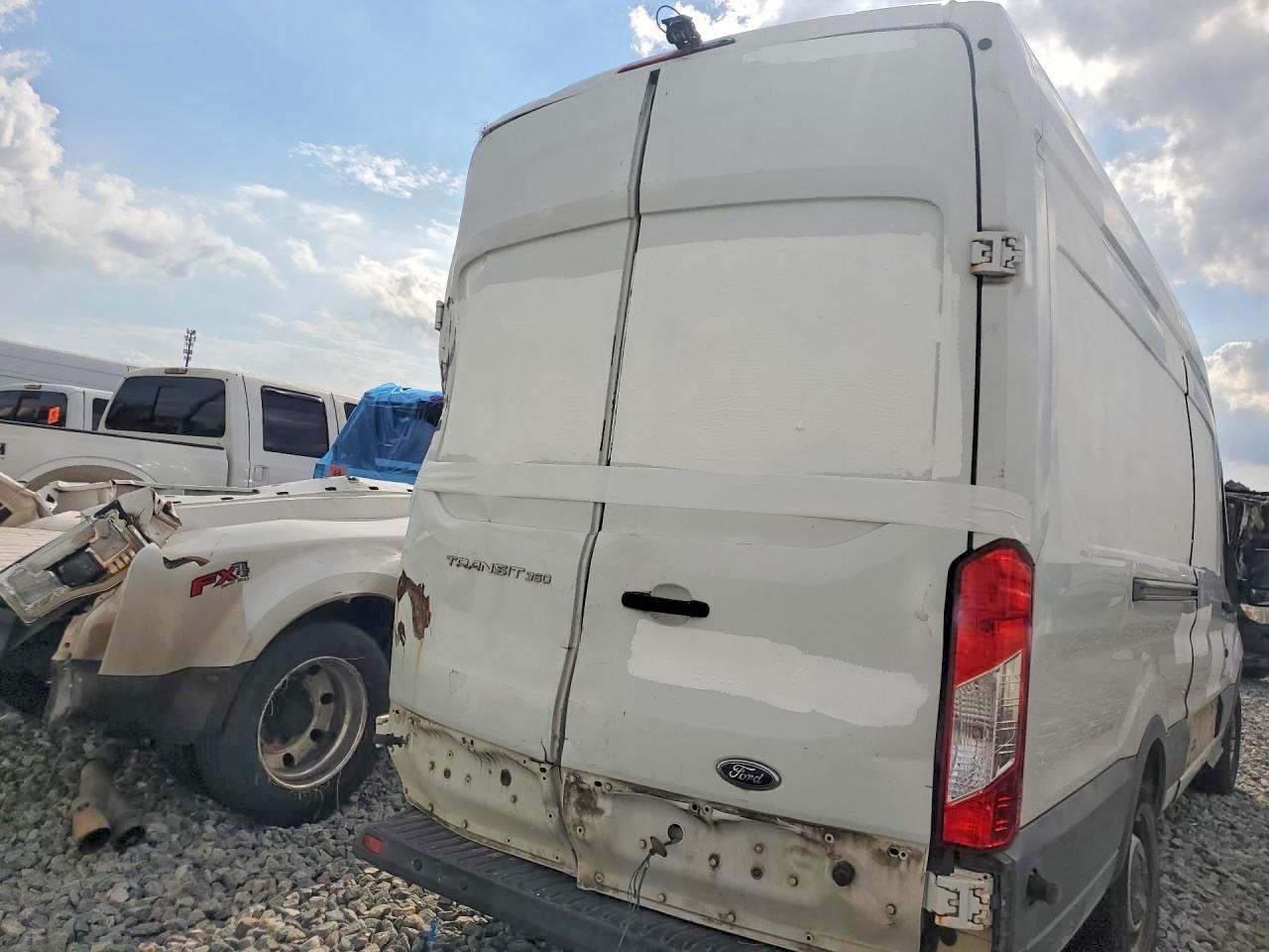 2015 Ford Transit T-350 - Фото 6