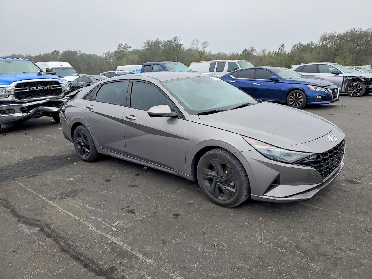 2023 Hyundai Elantra Sel - Фото 4
