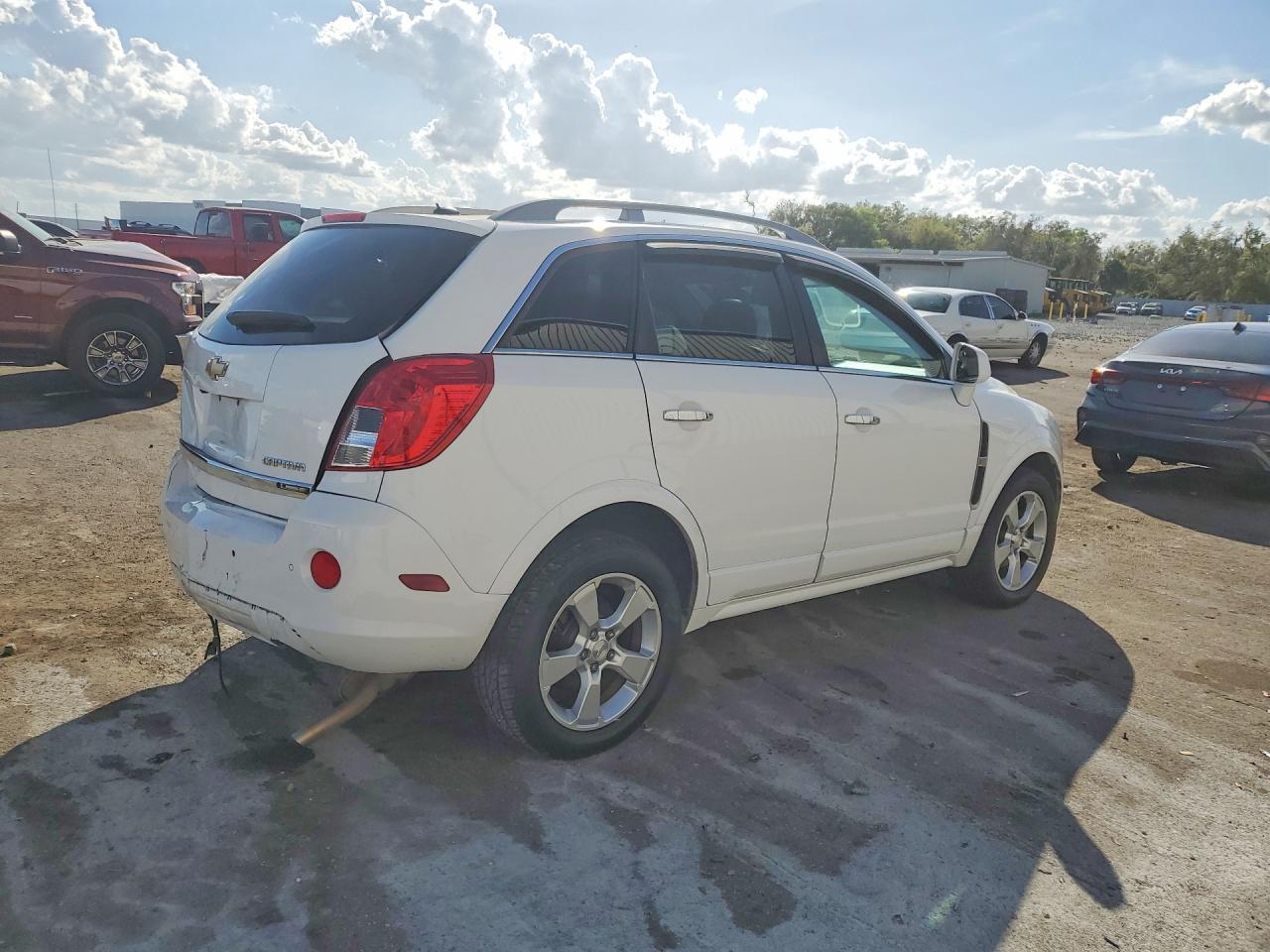 2013 Chevrolet Captiva Ltz - Image 3