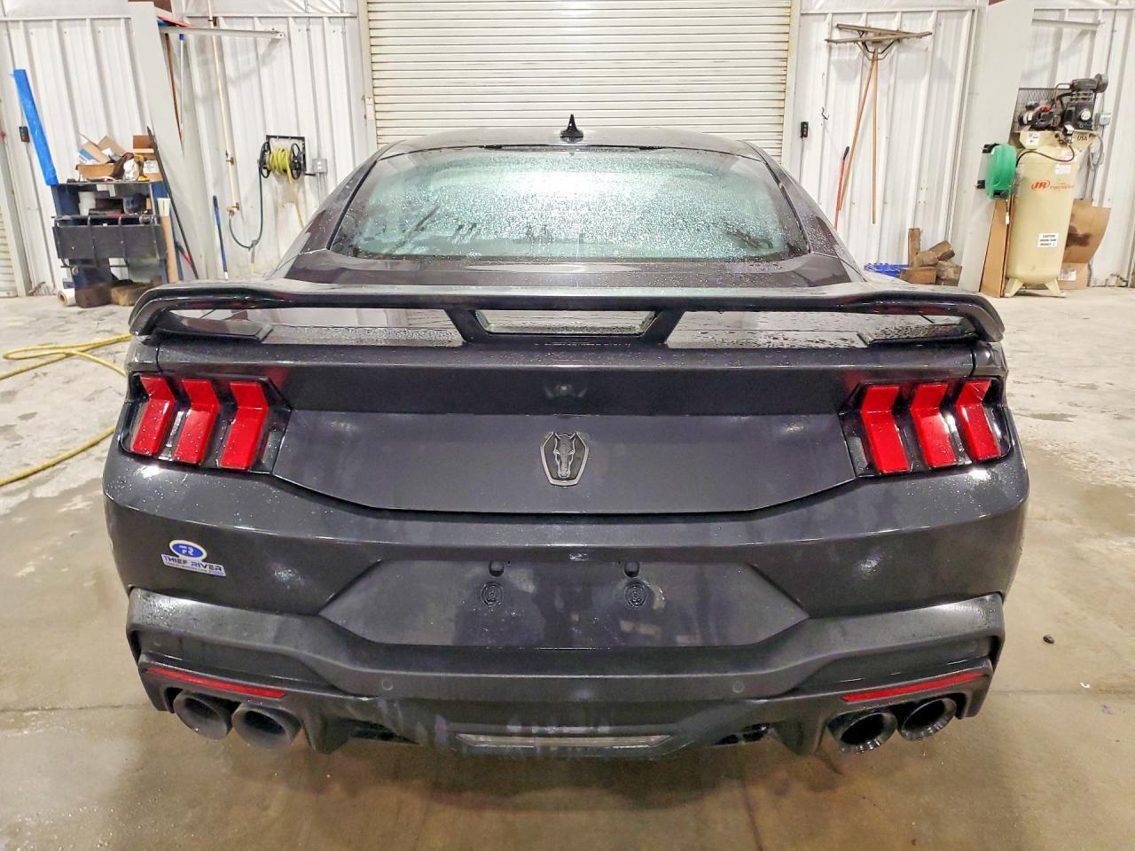 2024 Ford Mustang Dark Horse - Фото 6