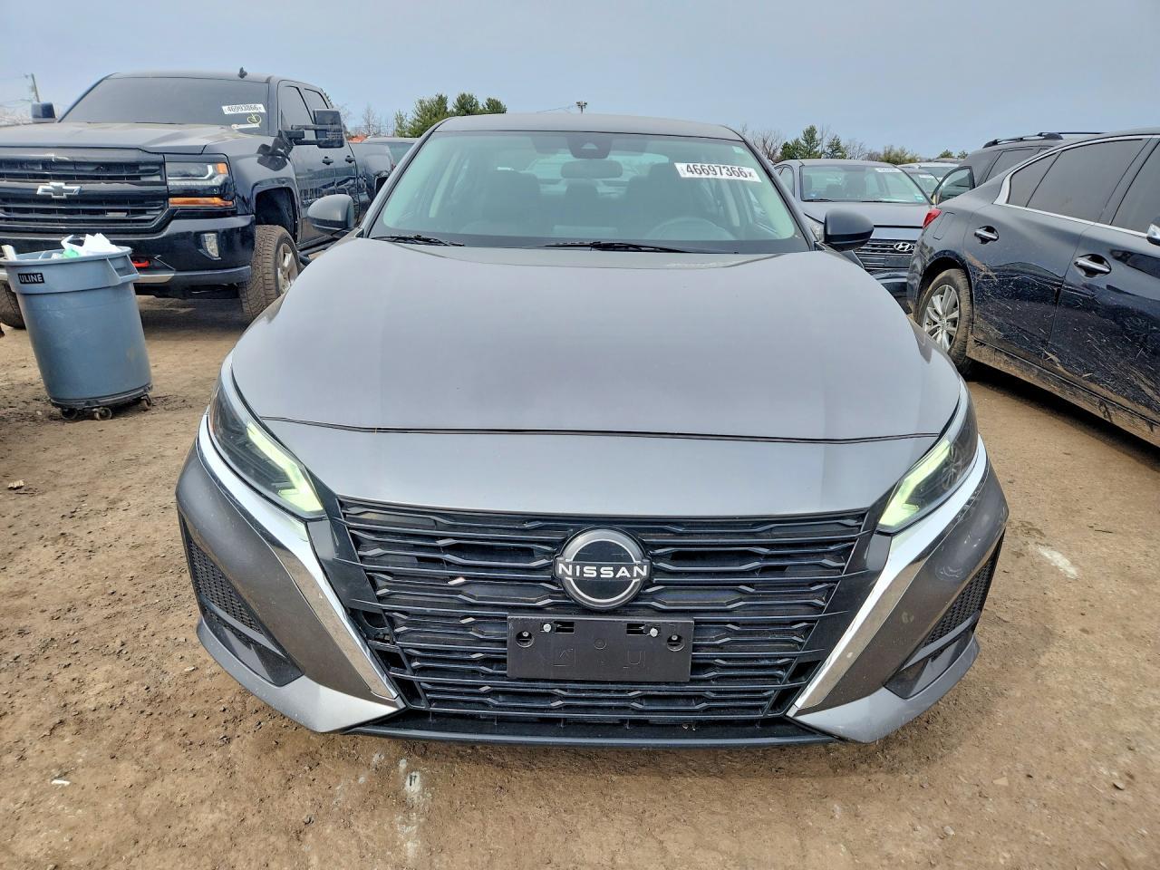 2024 Niss Altima Sv - Image 5