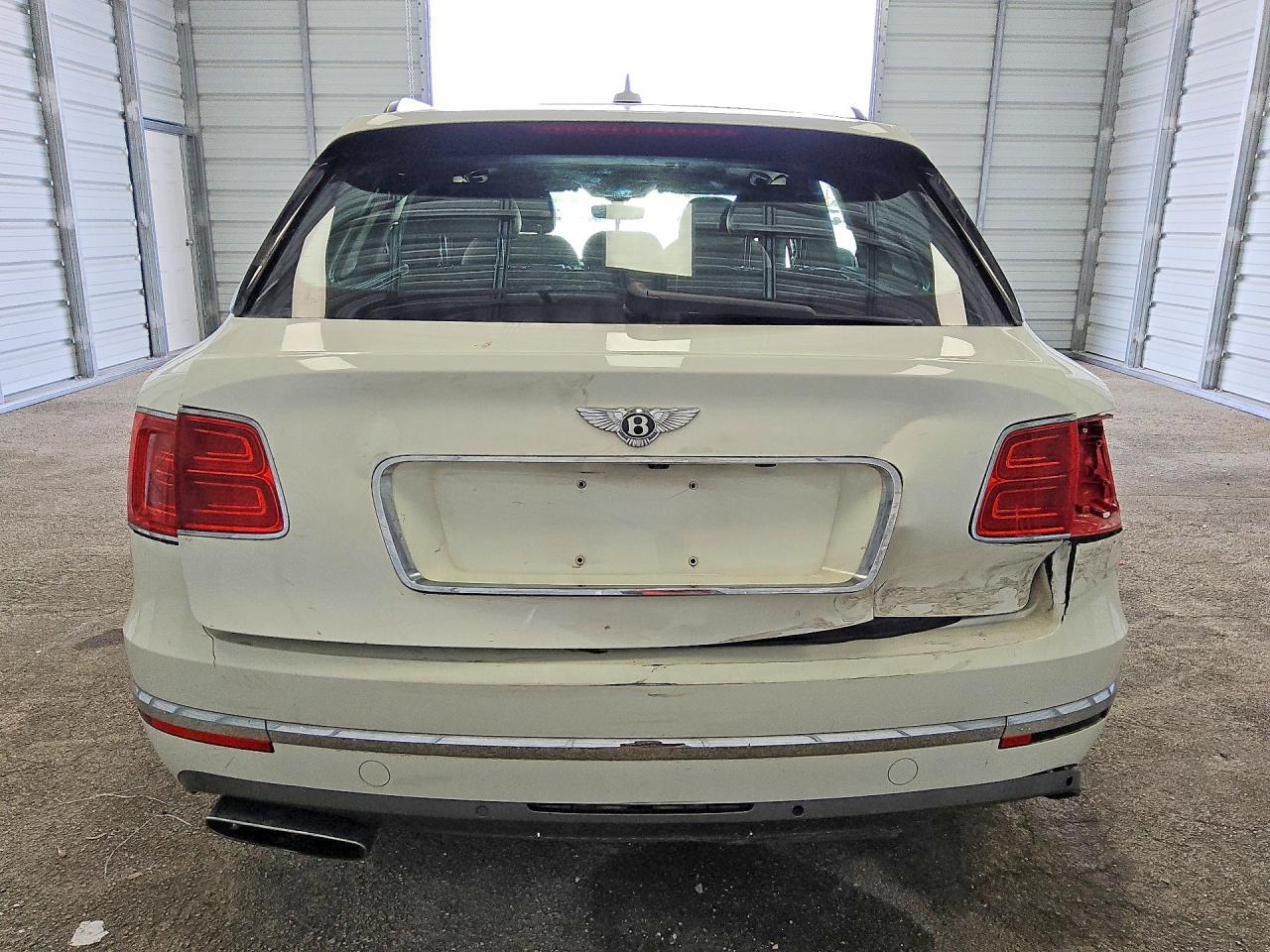 2017 Bently Bentayga - Image 6