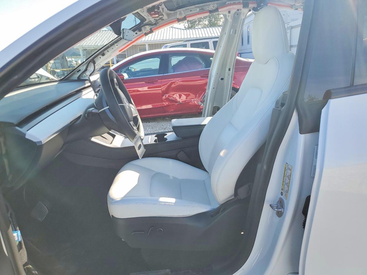 2023 Tesla Model Y - Фото 7