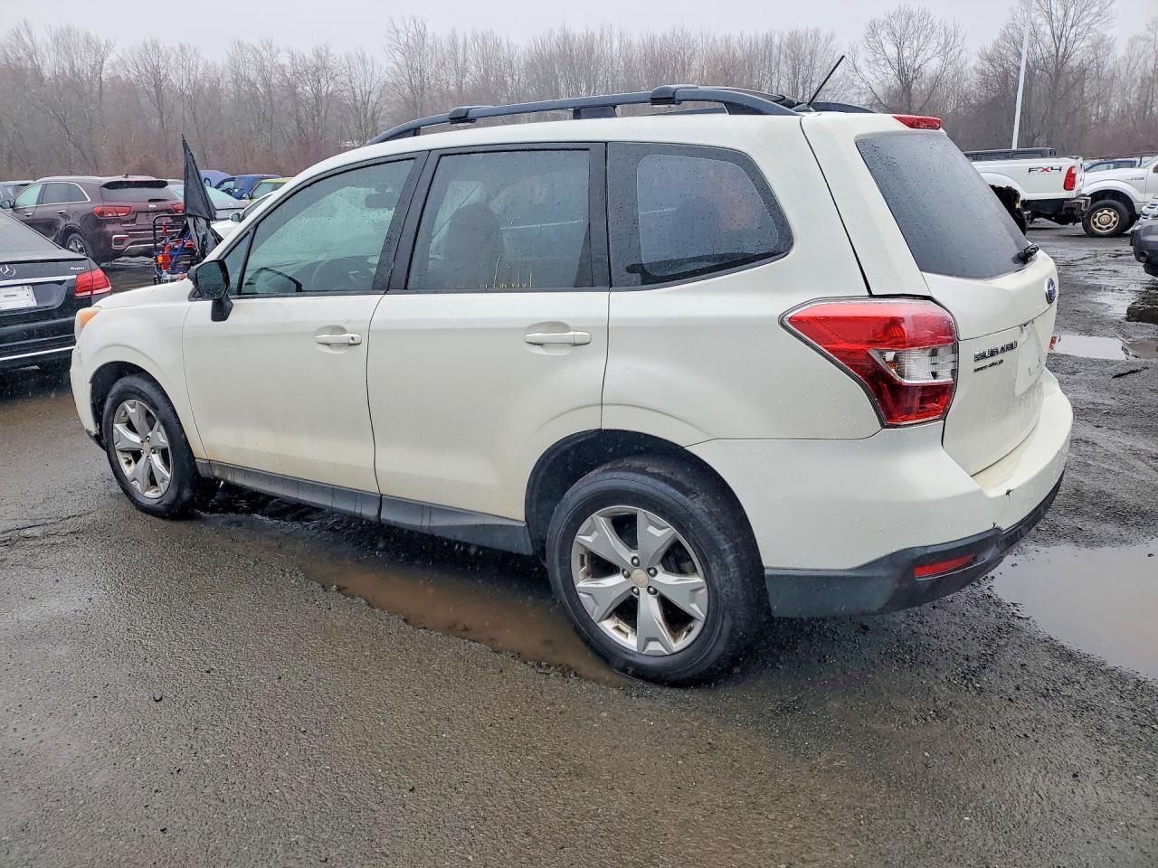 2015 Subaru Forester 2.5I - Фото 2
