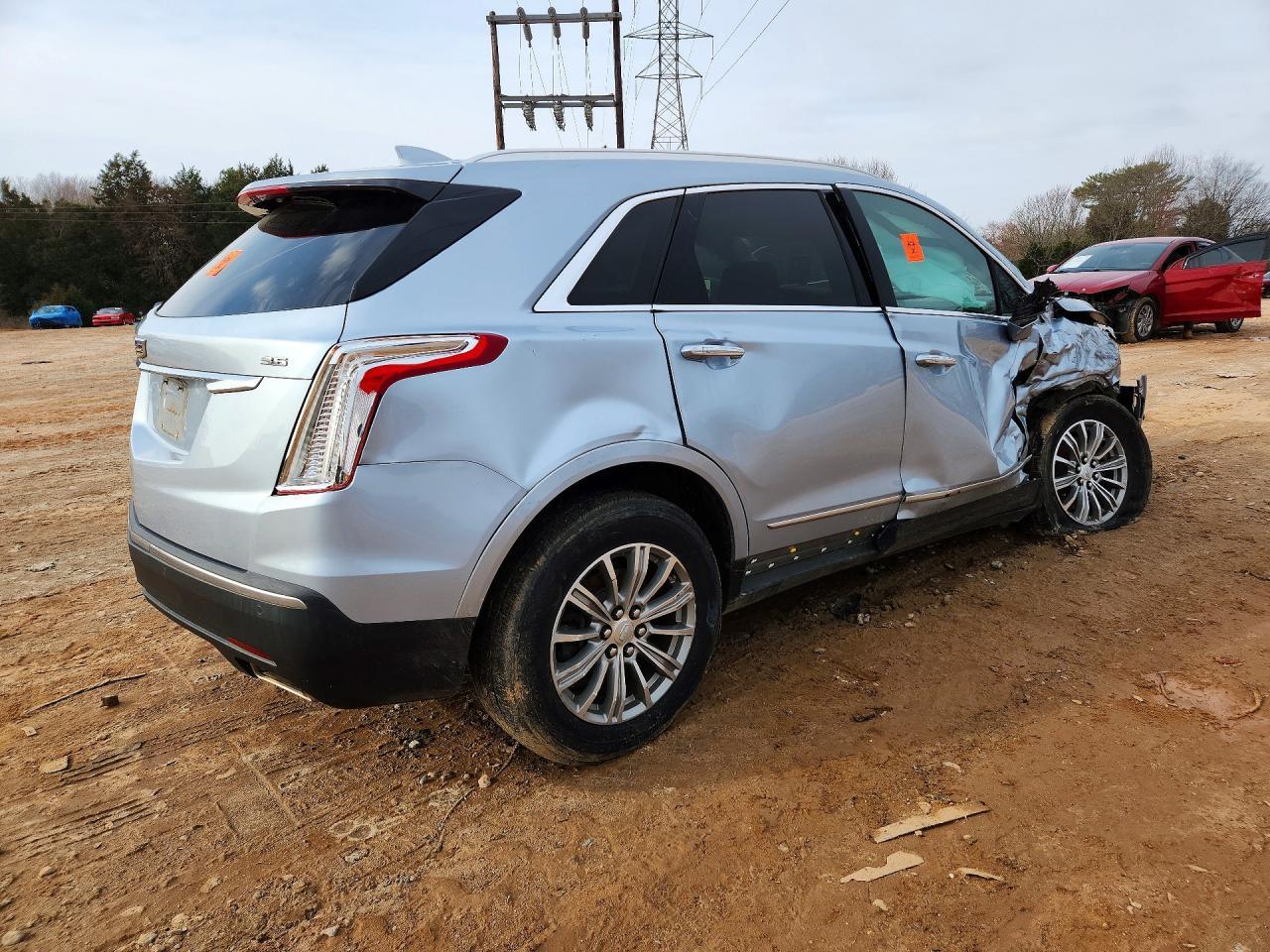 2017 Cadillac Xt5 Luxury - Фото 3