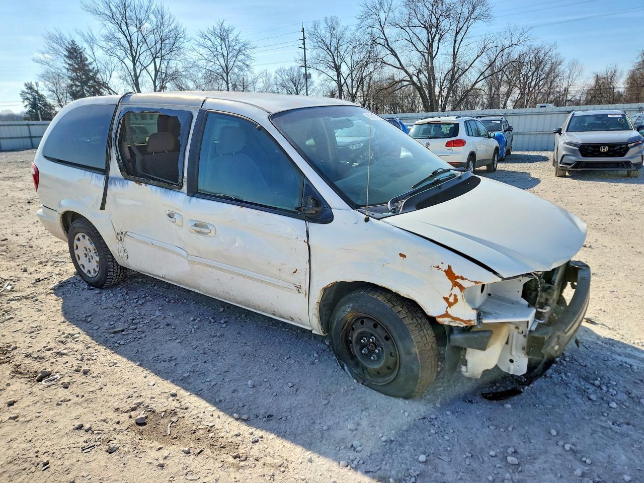 2003 Chrysler Town & Country Lx - Image 4