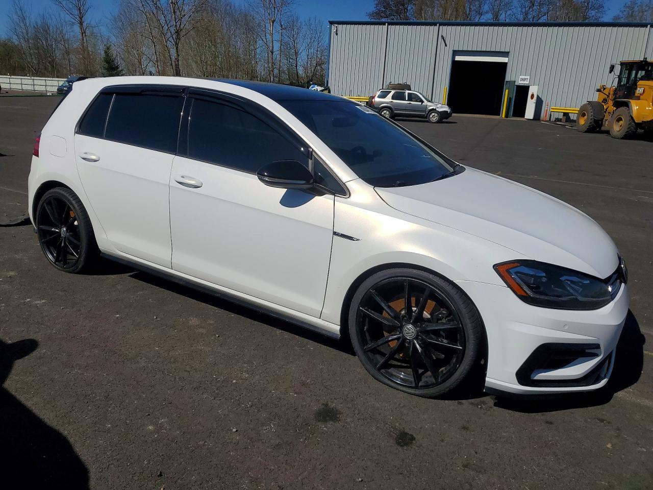 2019 Volkswagen Golf R - Фото 4