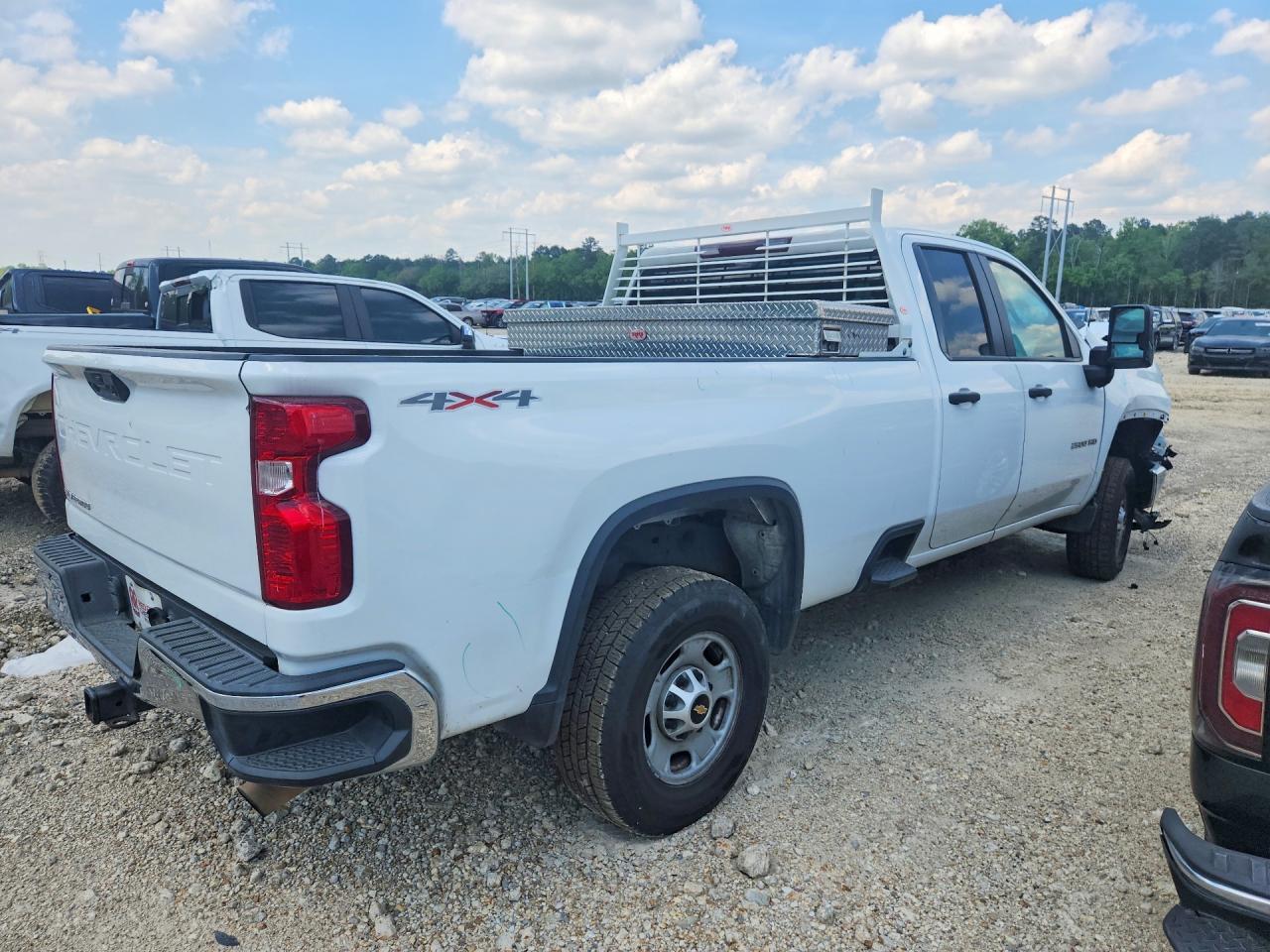 2021 Chevrolet Silverado K2500 Heavy Duty - Фото 3