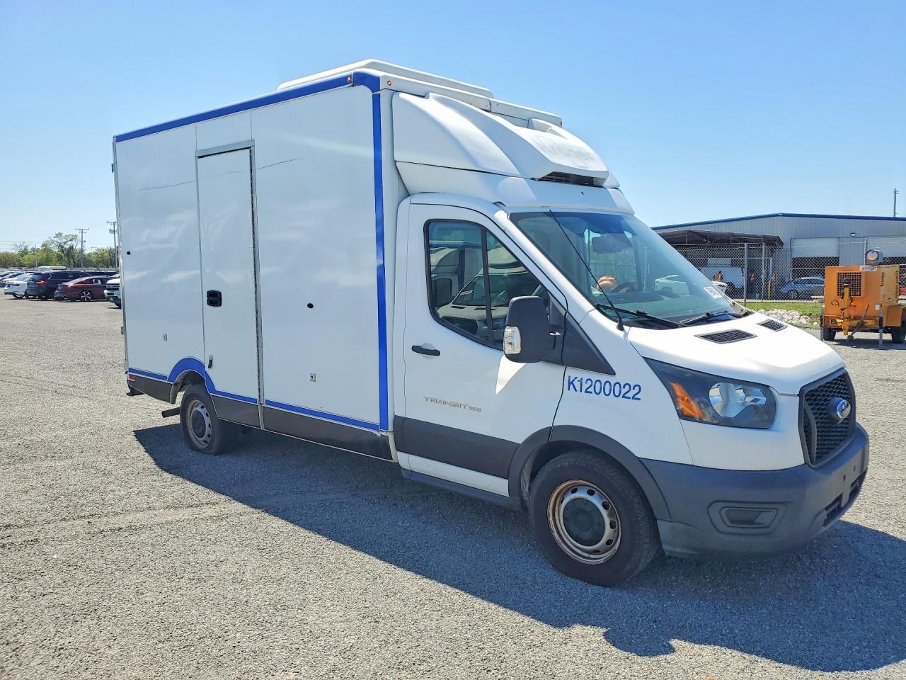 2020 Ford Transit Delivery Truck - Фото 4