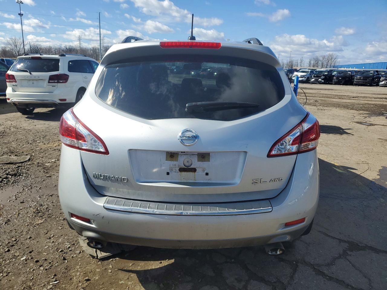 2011 Nissan Murano S - Фото 6