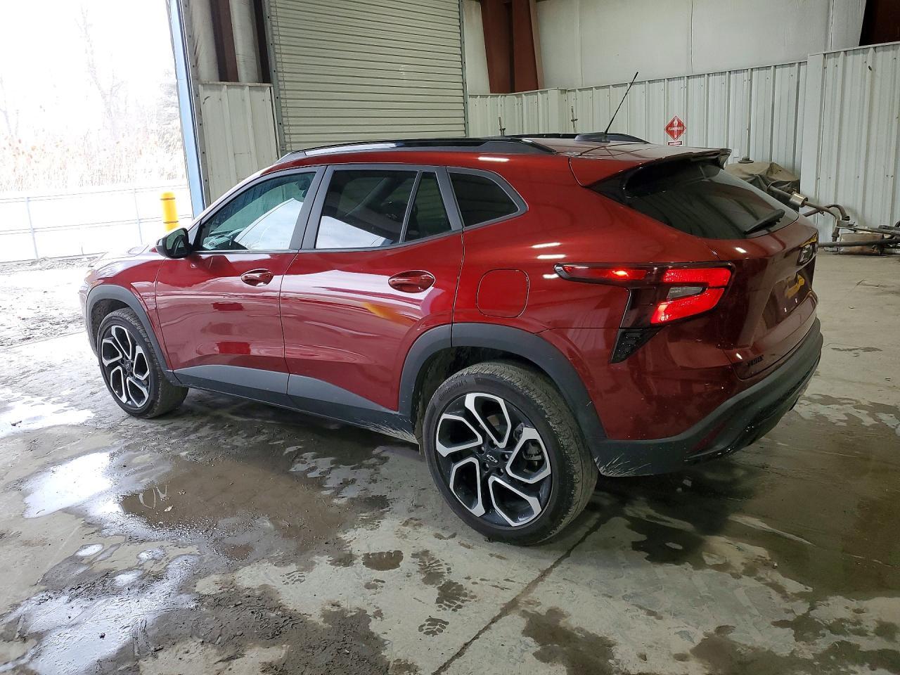2025 Chevrolet Trax 2Rs - Image 2