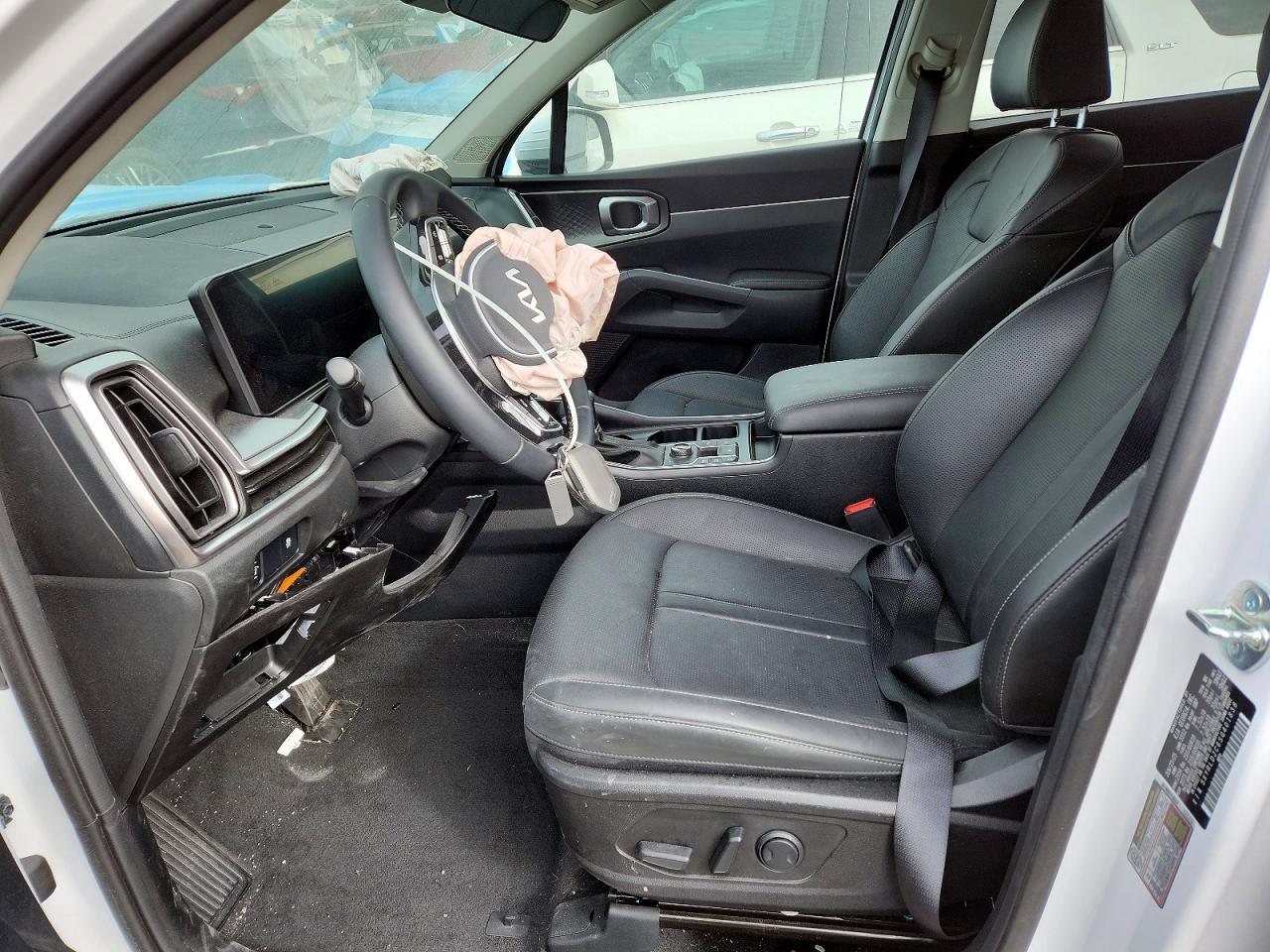 2025 Kia Sorento S - Image 7