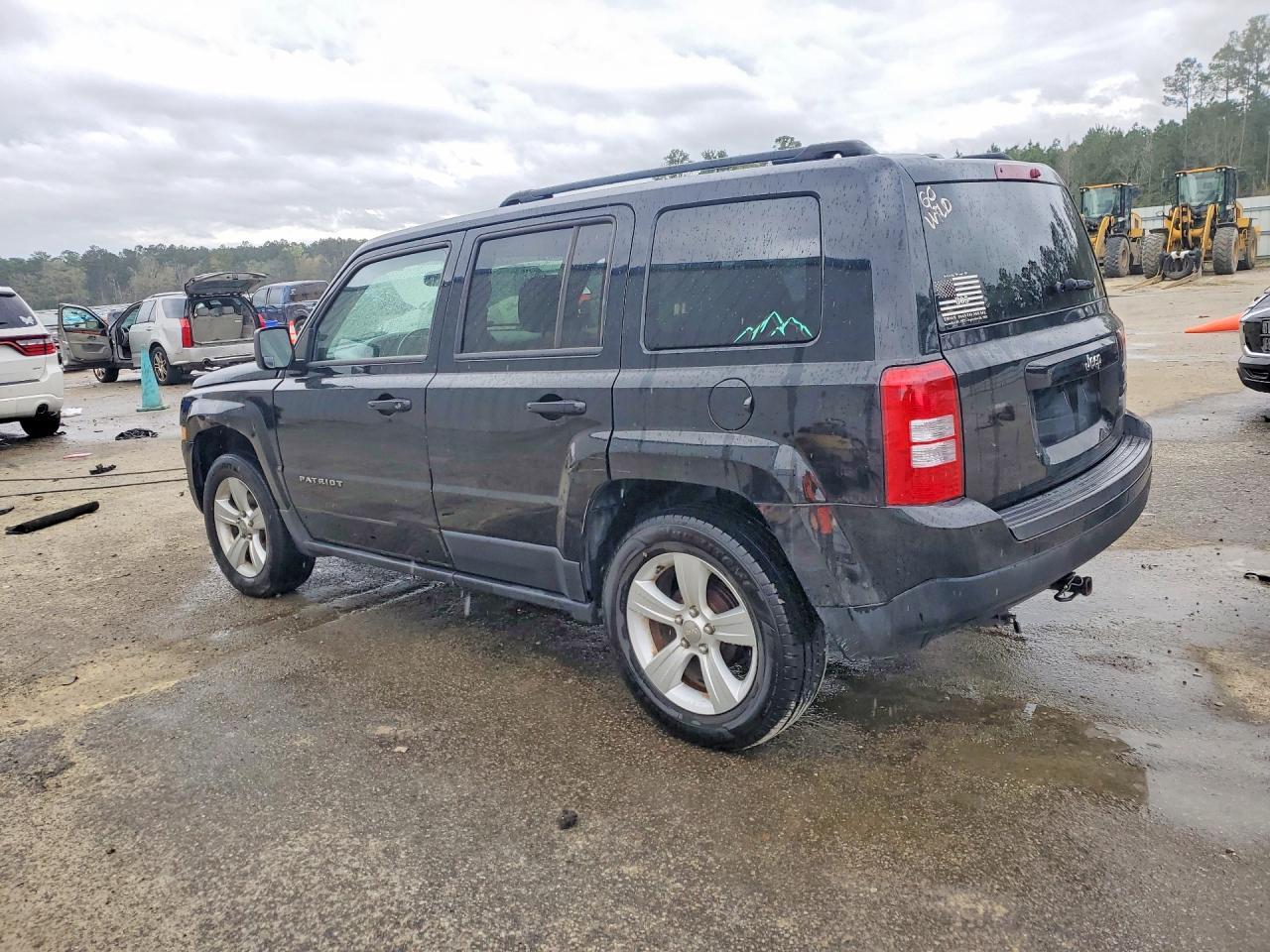 2014 Jeep Patriot Latitude - Image 2
