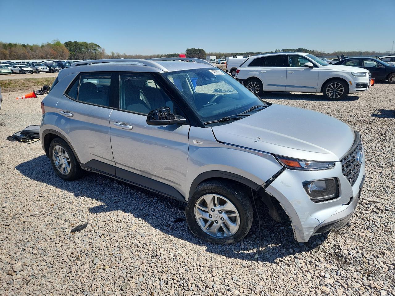 2020 Hyundai Venue Sel - Image 4