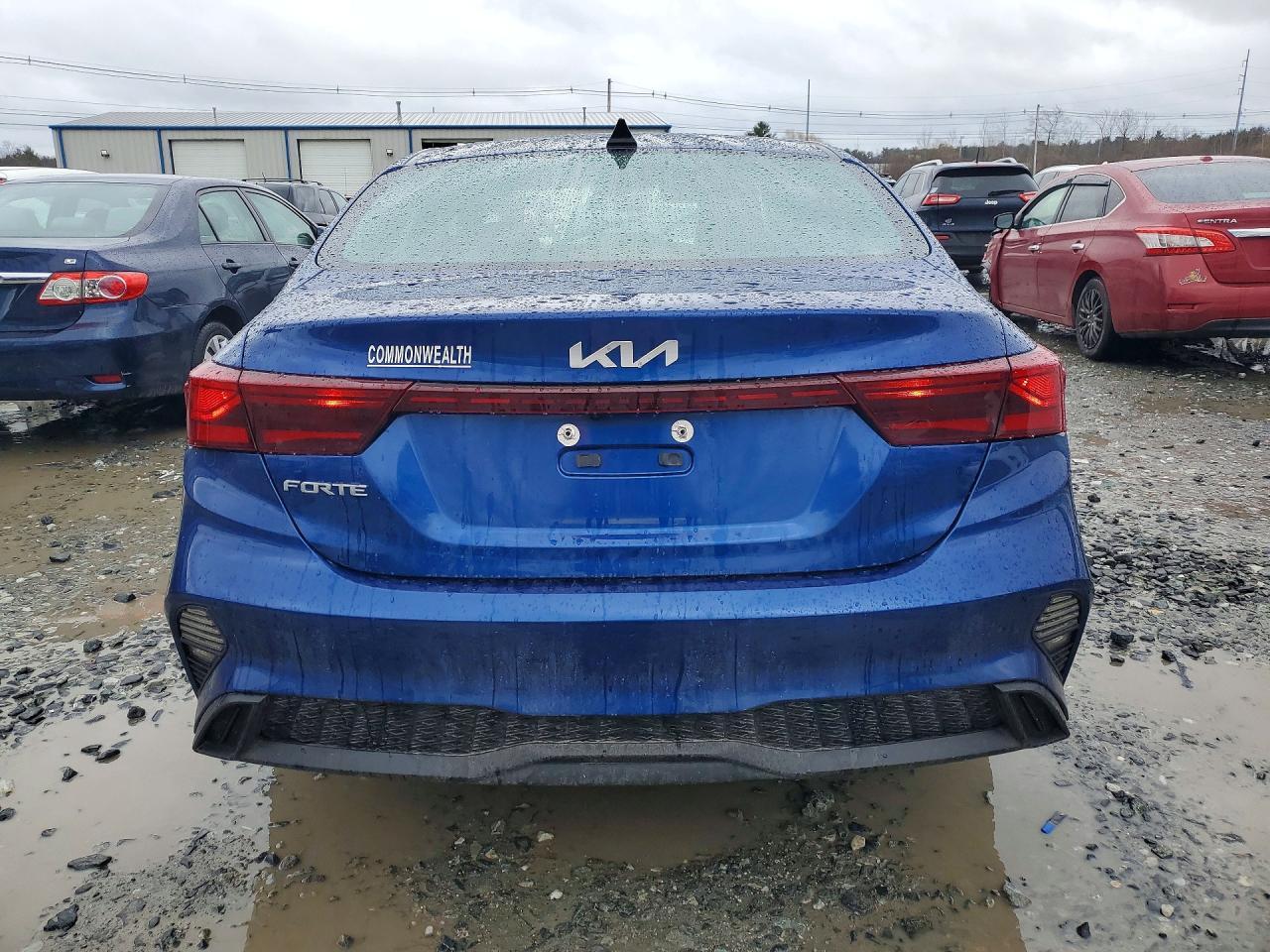2023 Kia Forte Lxs - Image 6