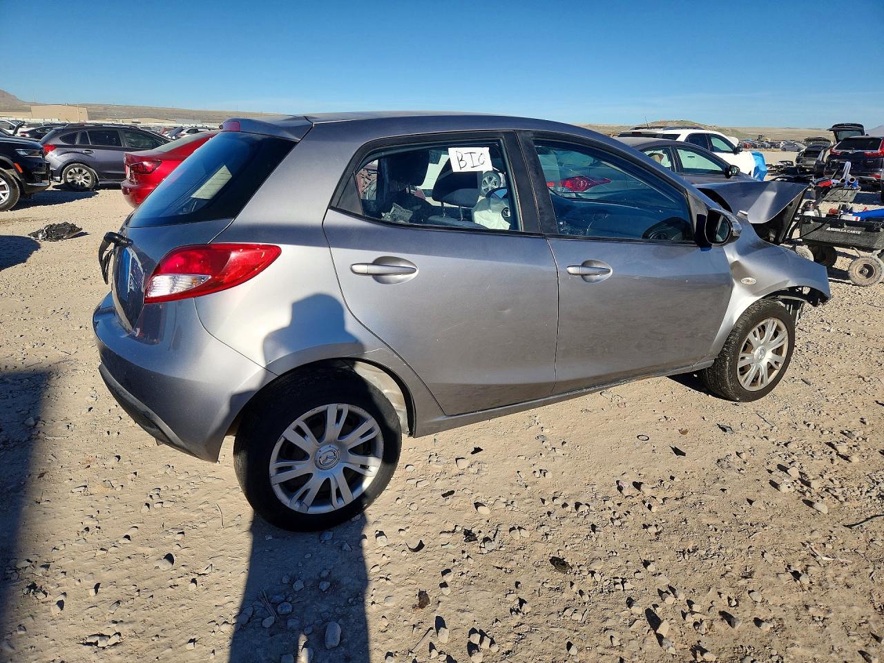 2014 Mazda Mazda2 Sport - Фото 3