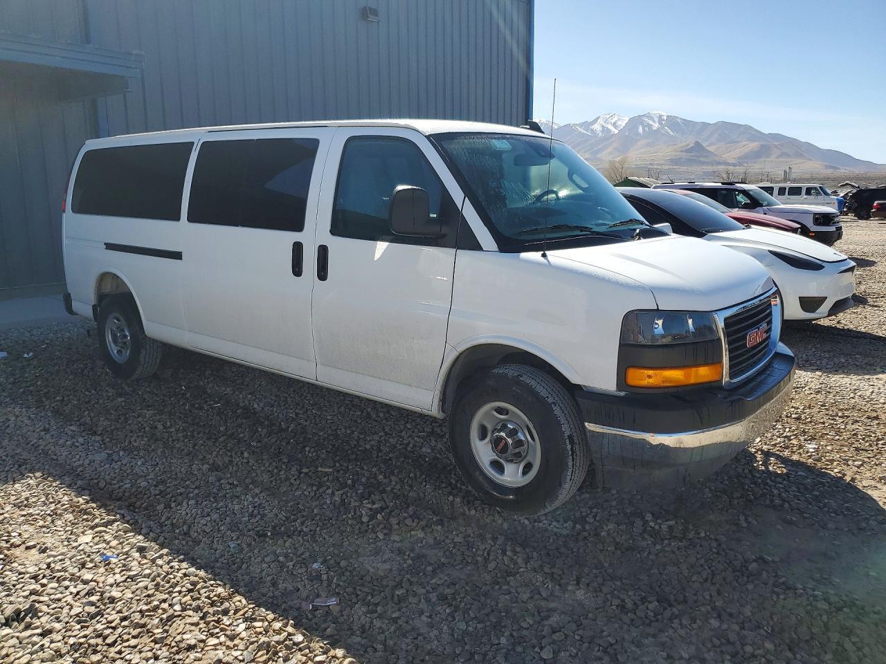 2025 GMC Savana G3500 Lt - Фото 4