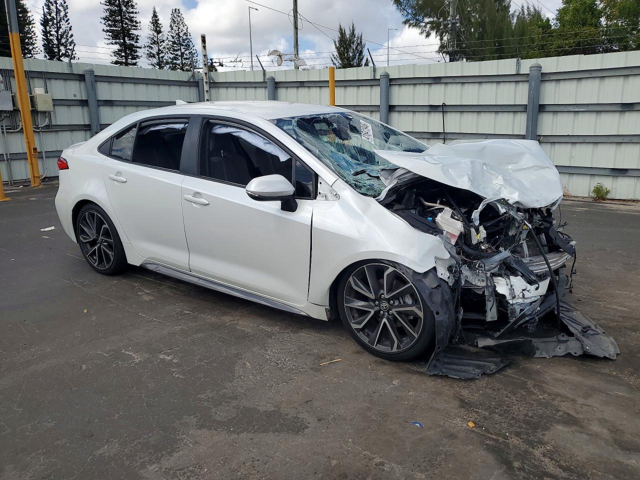 2022 Toyota Corolla Se - Фото 4