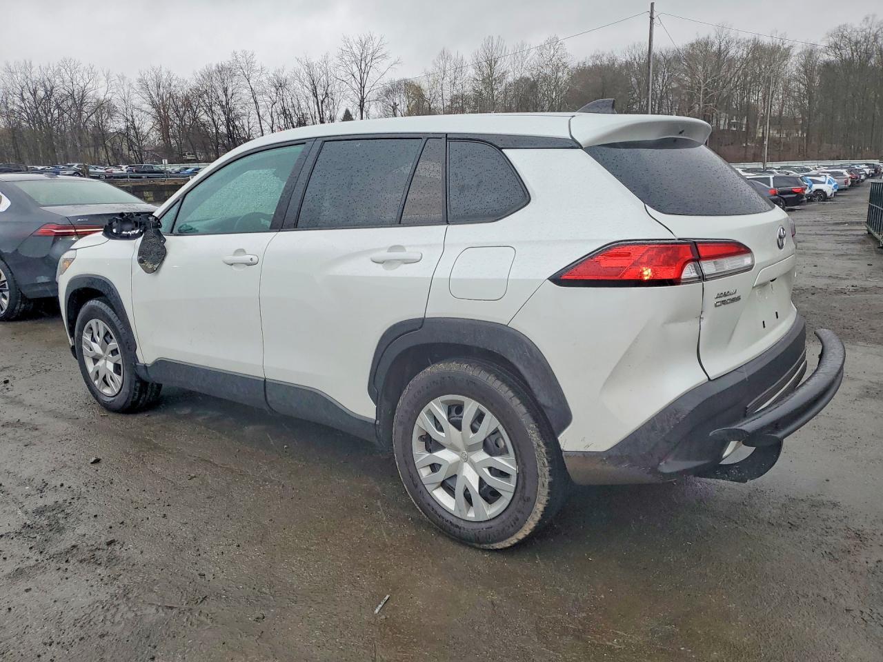 2022 Toyota Corolla Cross L - Фото 2