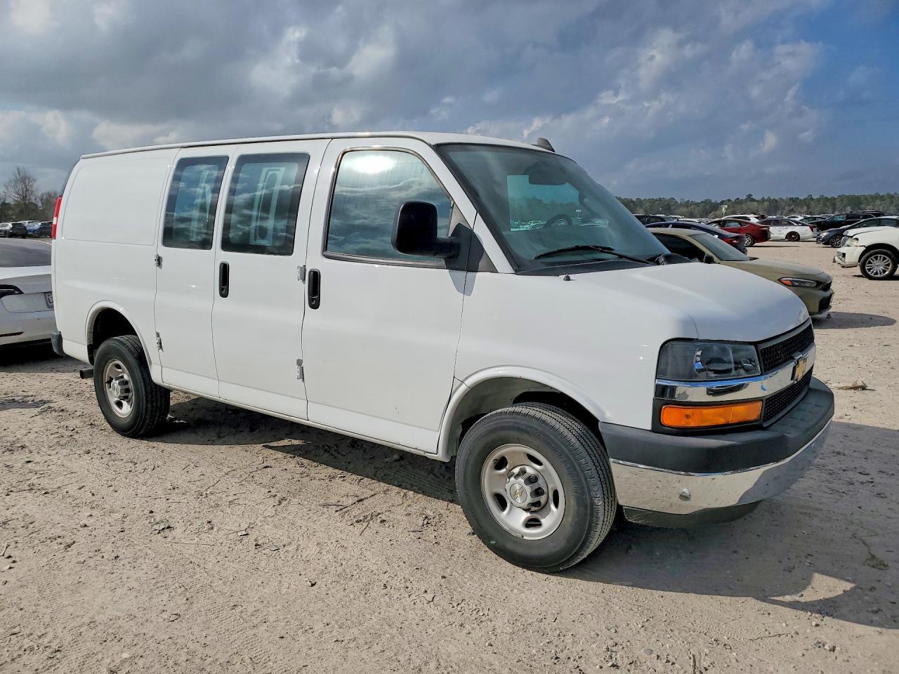 2023 Chevrolet Express G - Image 4