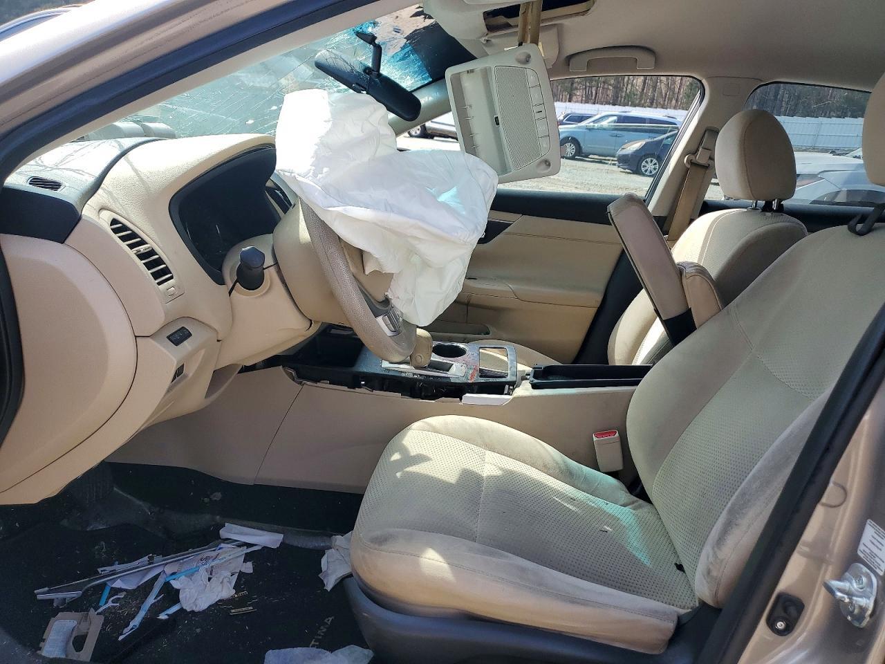 2015 Nissan Altima 2.5 S - Фото 7