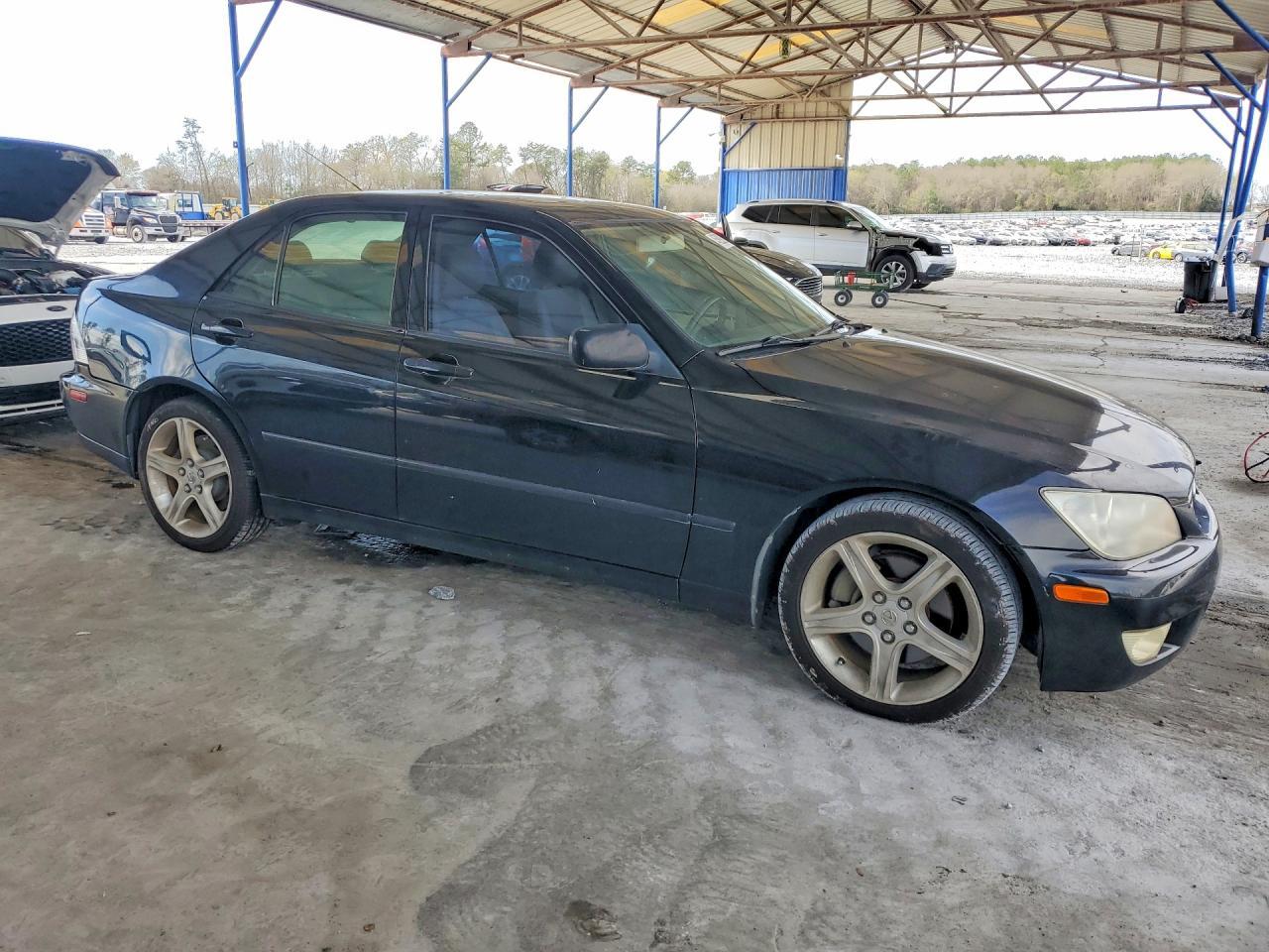 2001 Lexus Is 300 Base - Image 4