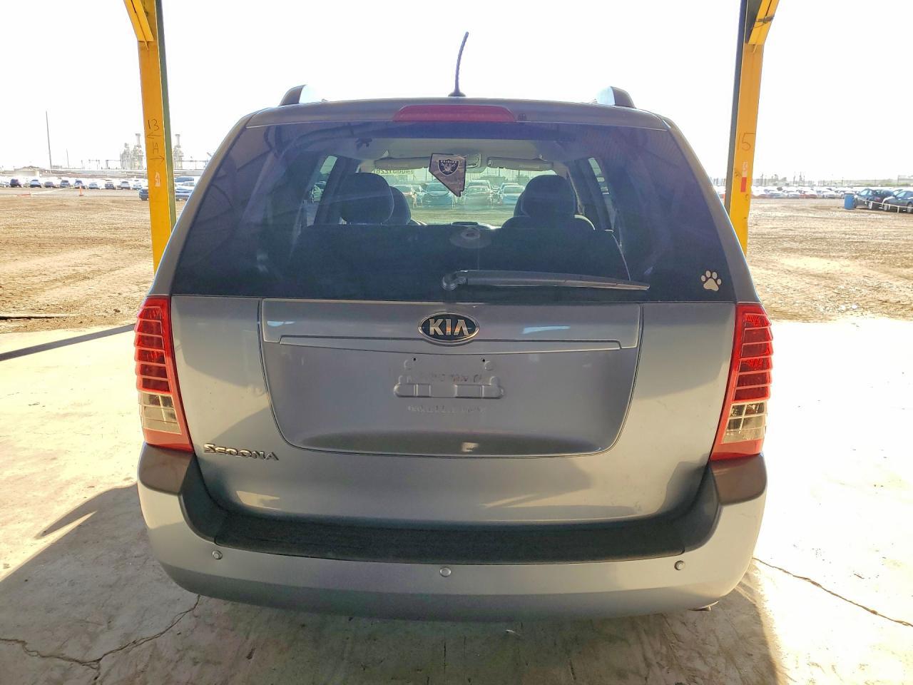 2014 Kia Sedona Lx - Фото 6