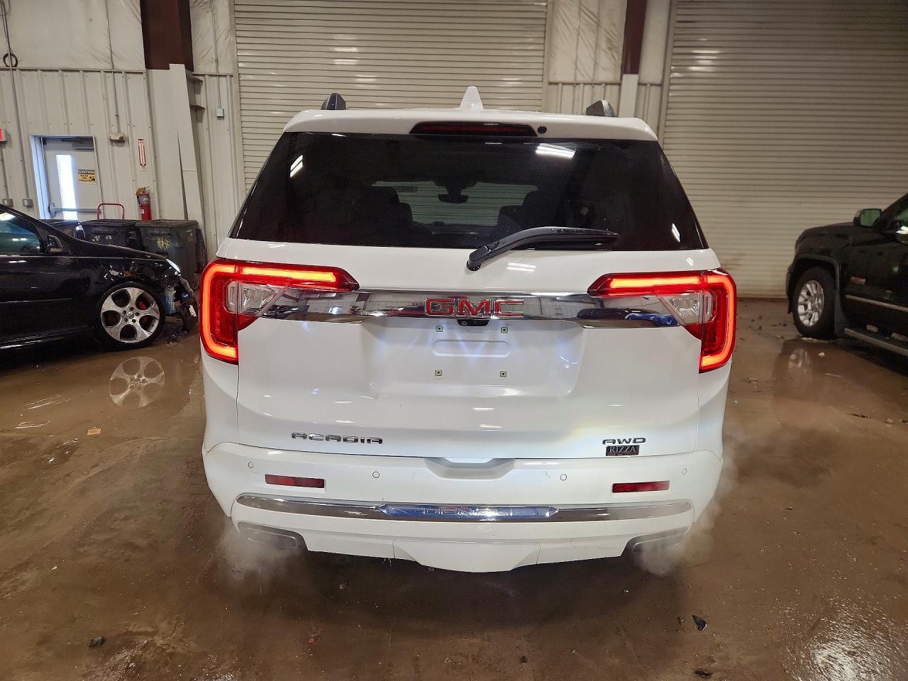 2021 GMC Acadia Denali - Фото 6