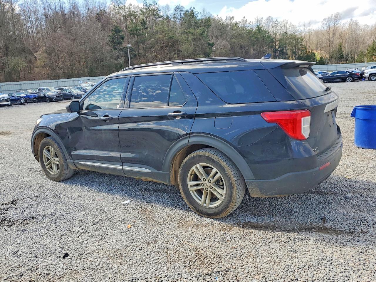 2020 Ford Explorer Xlt - Фото 2