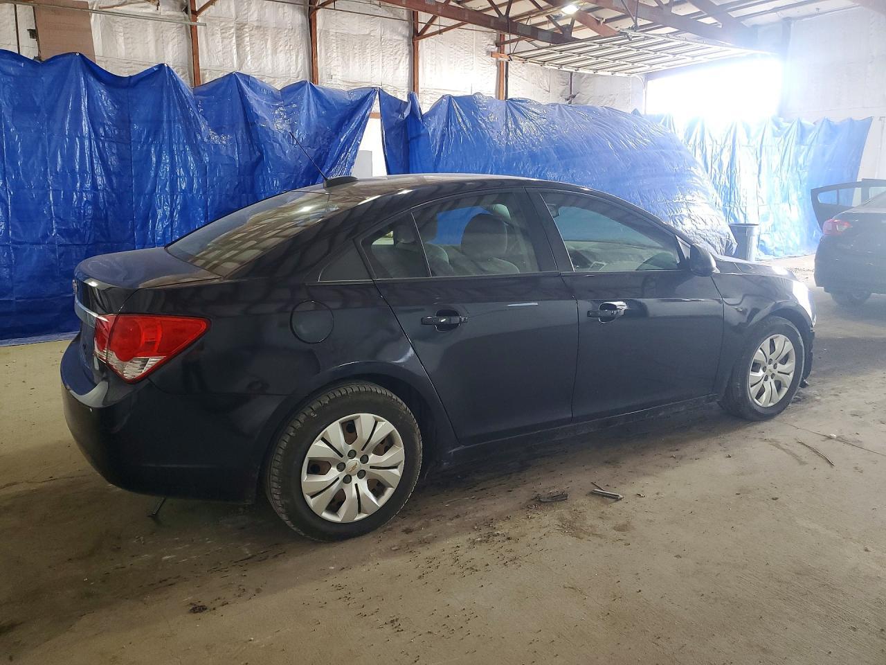 2015 Chevrolet Cruze Ls - Фото 3