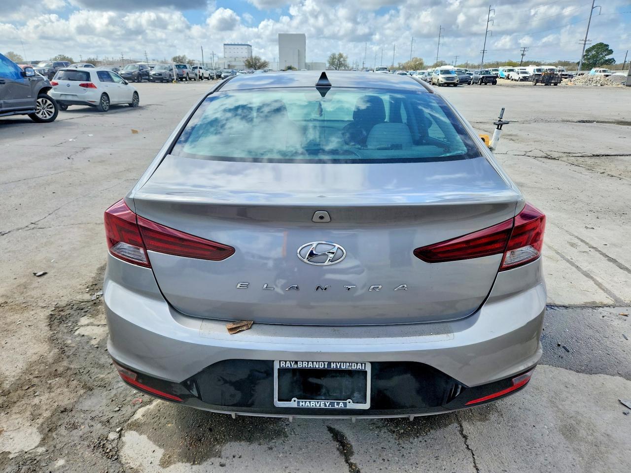 2020 Hyundai Elantra Sel - Фото 6
