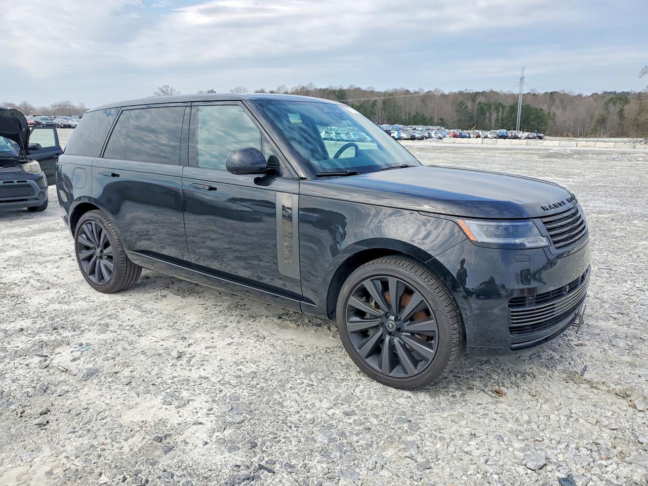 2024 Land Rover Range Rover Sv - Image 4