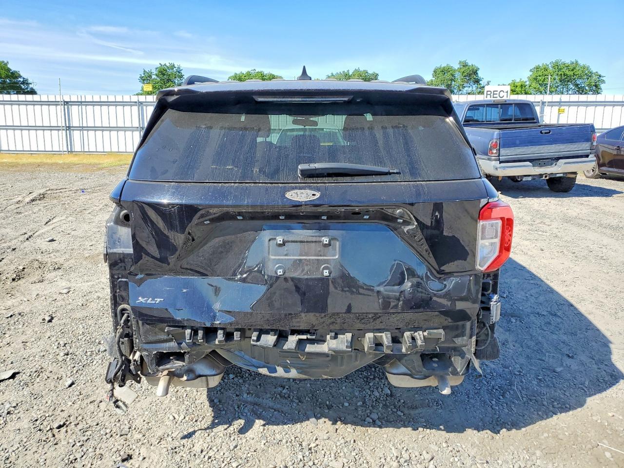 2023 Ford Explorer Xlt - Фото 6
