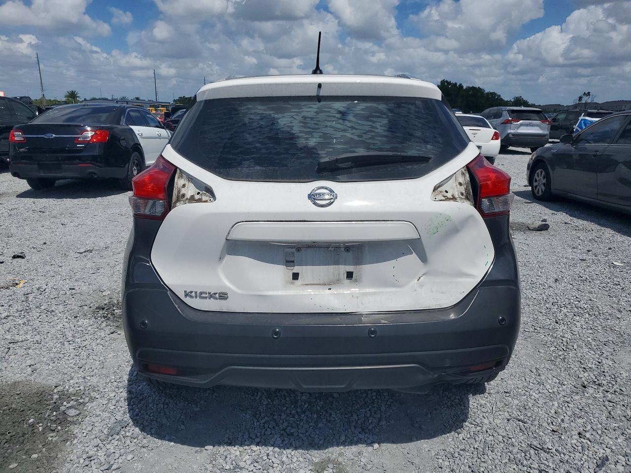 2020 Nissan Kicks Sv - Image 6