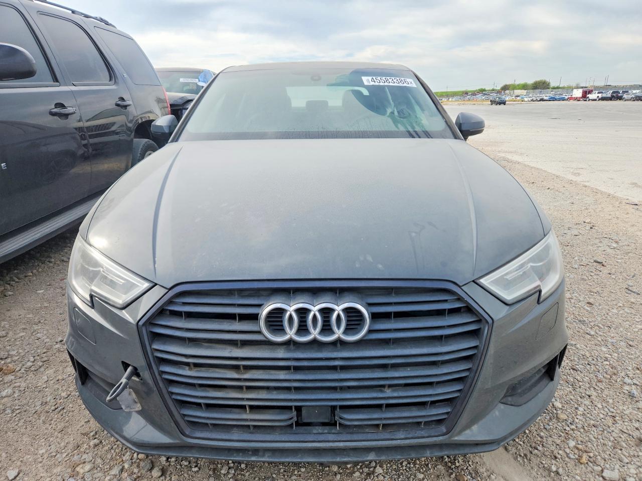 2019 Audi A3 Fwd 4D Sedan Titanium Premium - Фото 5