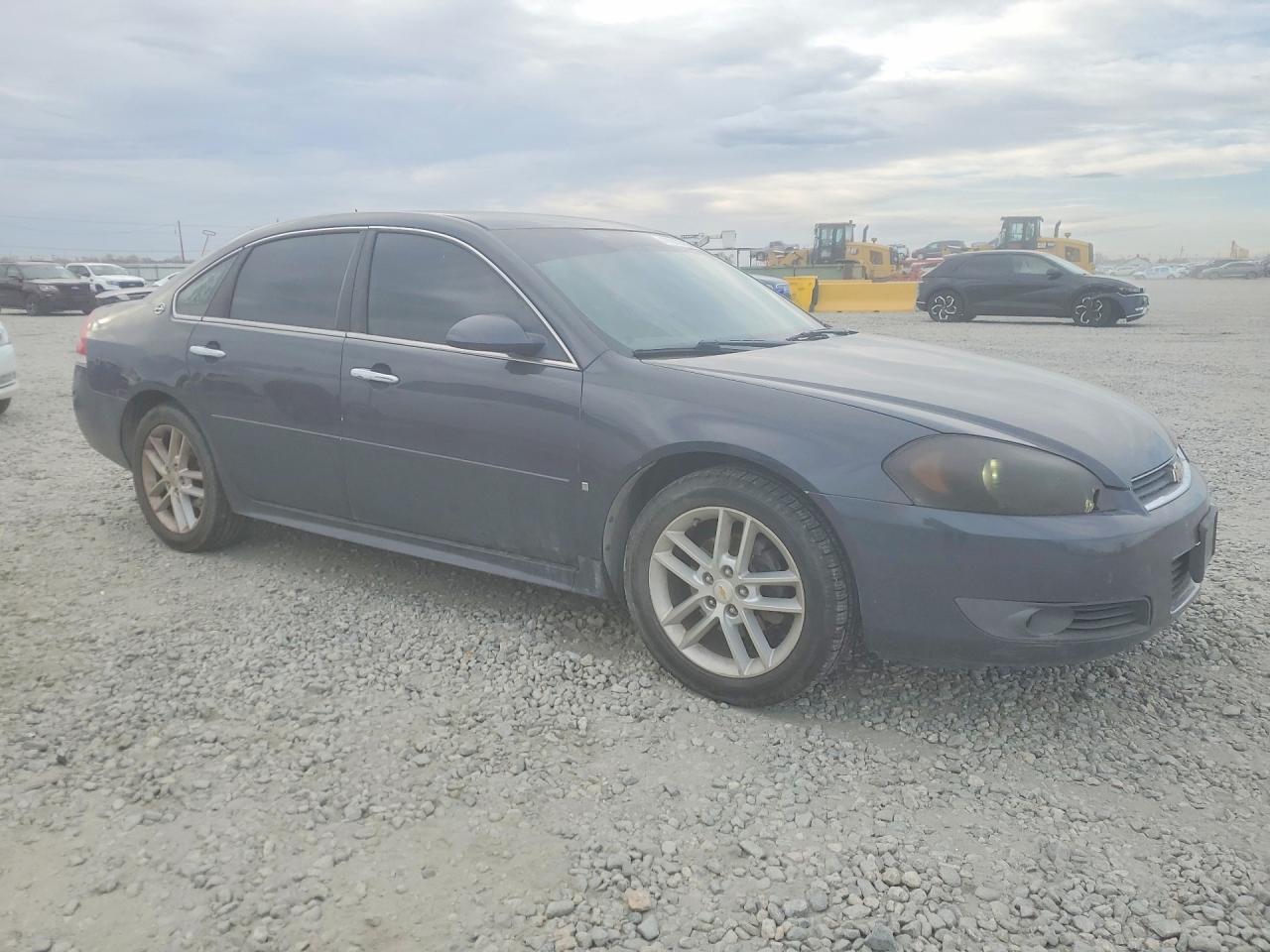 2009 Chevrolet Impala Ltz - Image 4