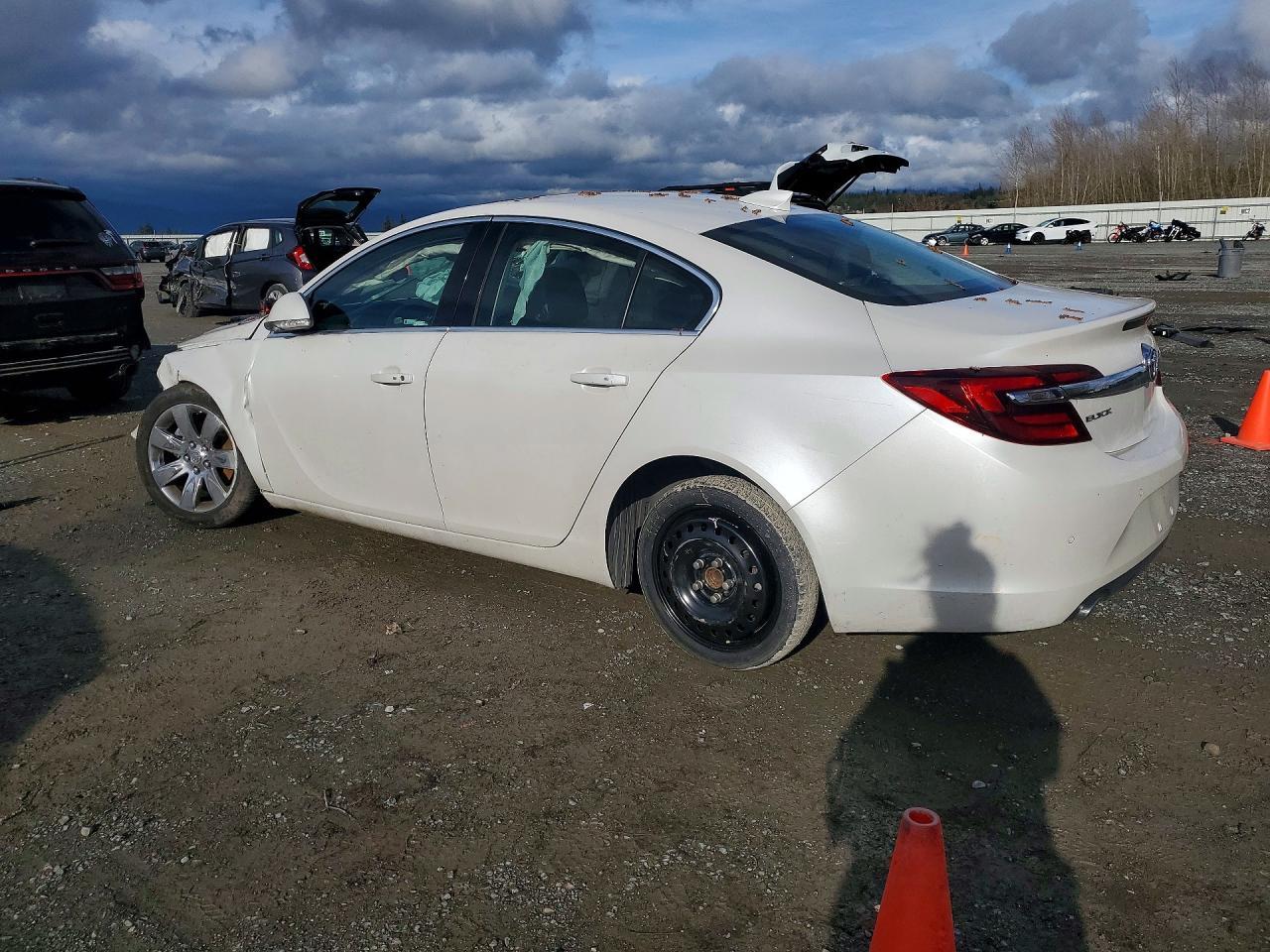 2016 Buick Regal Premium - Фото 2