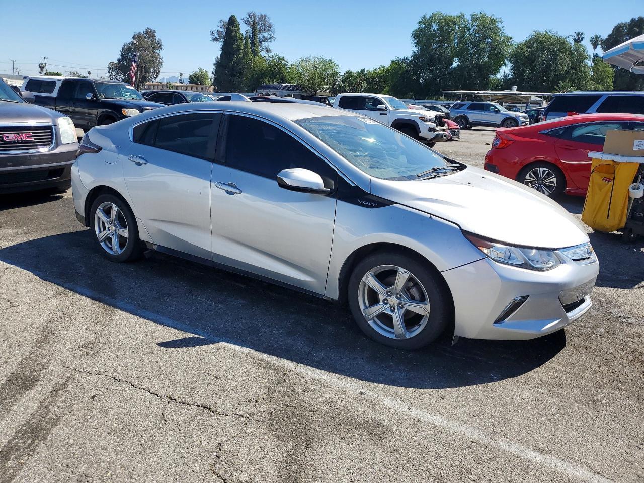 2017 Chevrolet Volt Lt - Image 4