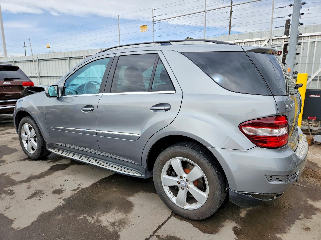 2010 Mercedes-Benz Ml 350 - Фото 2
