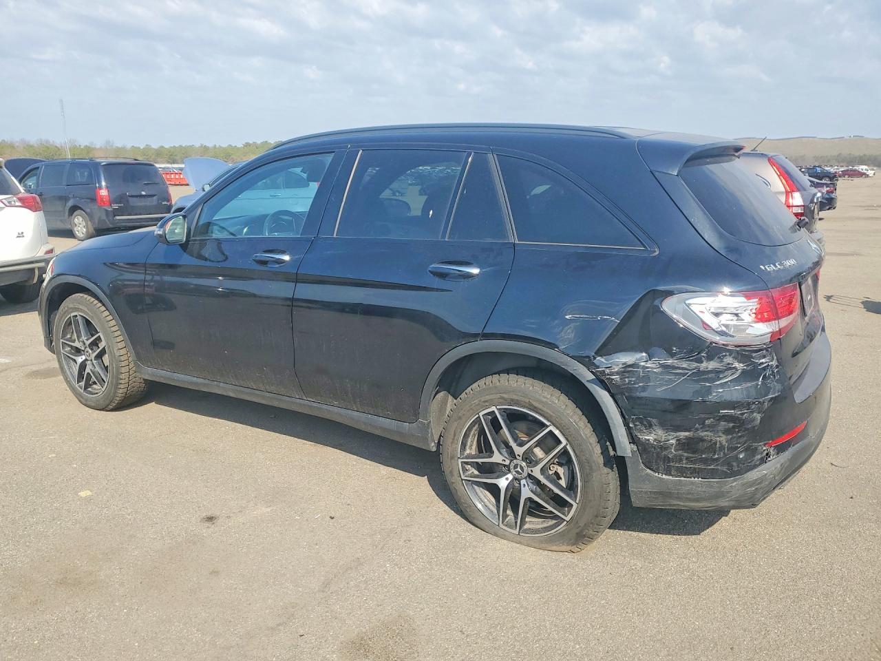 2019 Mercedes-Benz Glc 300 - Фото 2