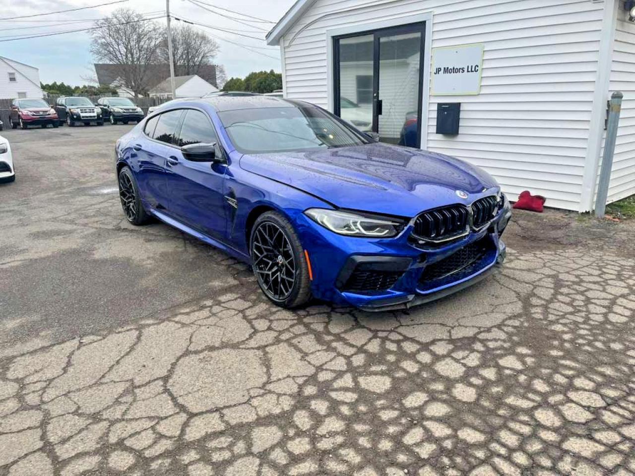 2023 BMW M8 - Фото 4