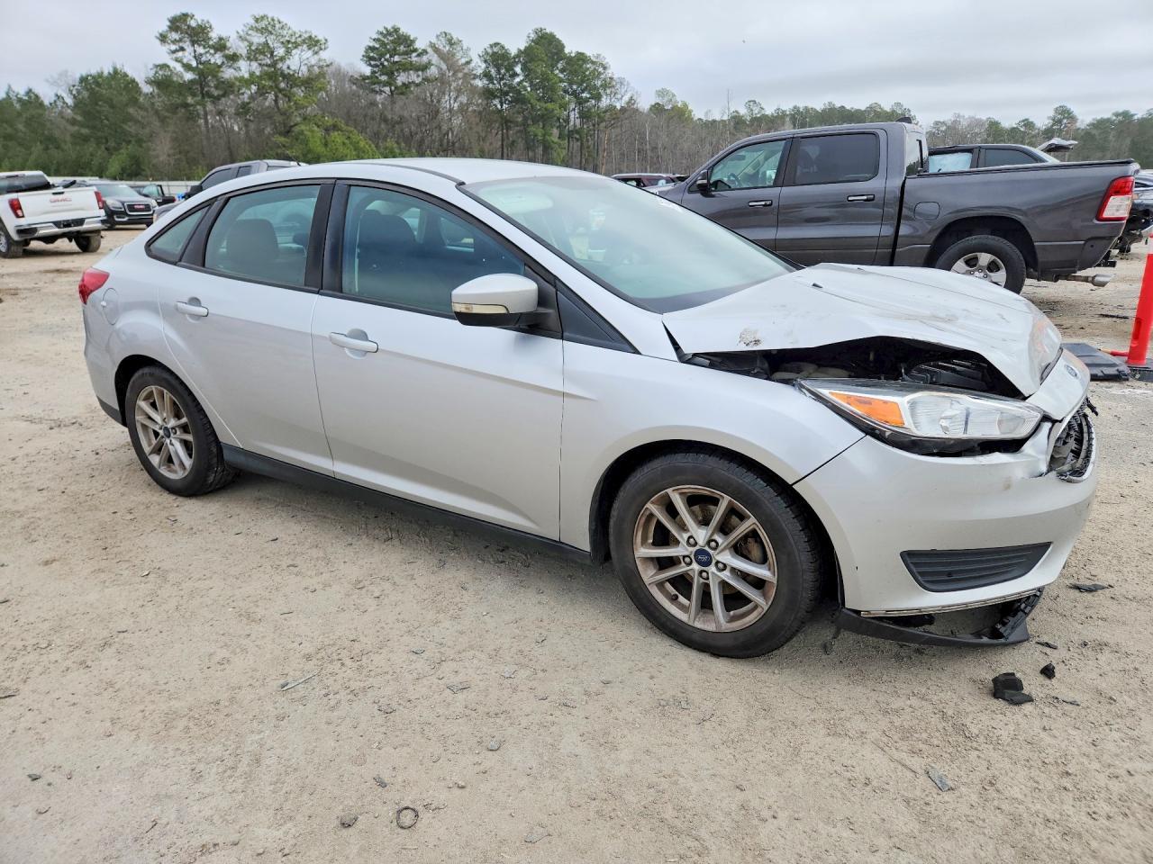 2017 Ford Focus - Image 4