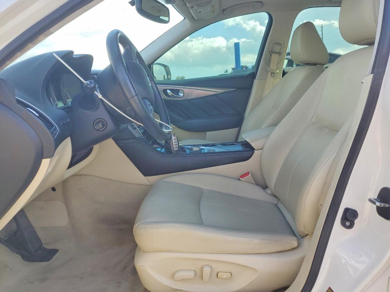 2016 Infiniti Q50 3.0T Premium - Фото 7