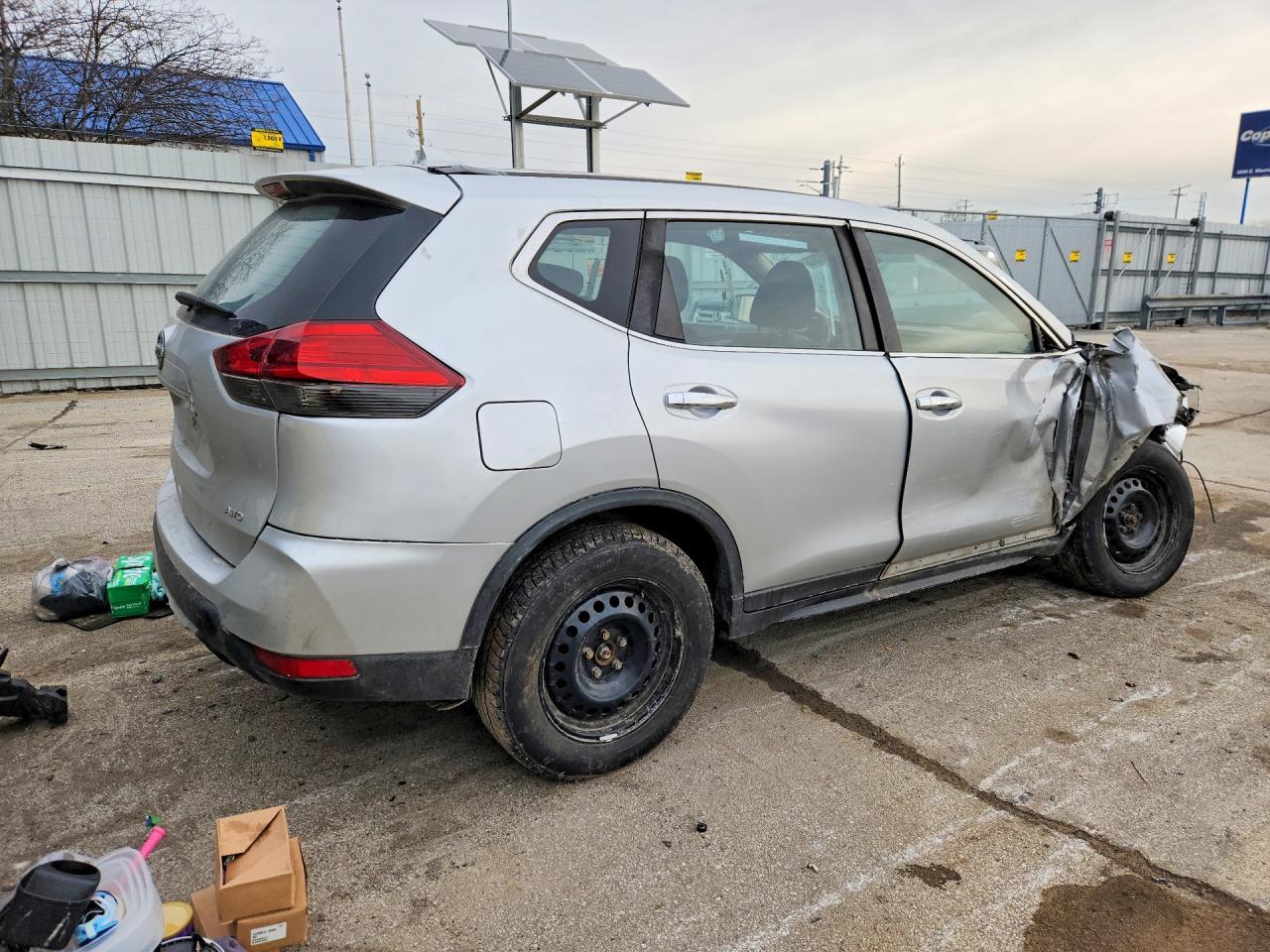 2017 Nissan Rogue S - Фото 3